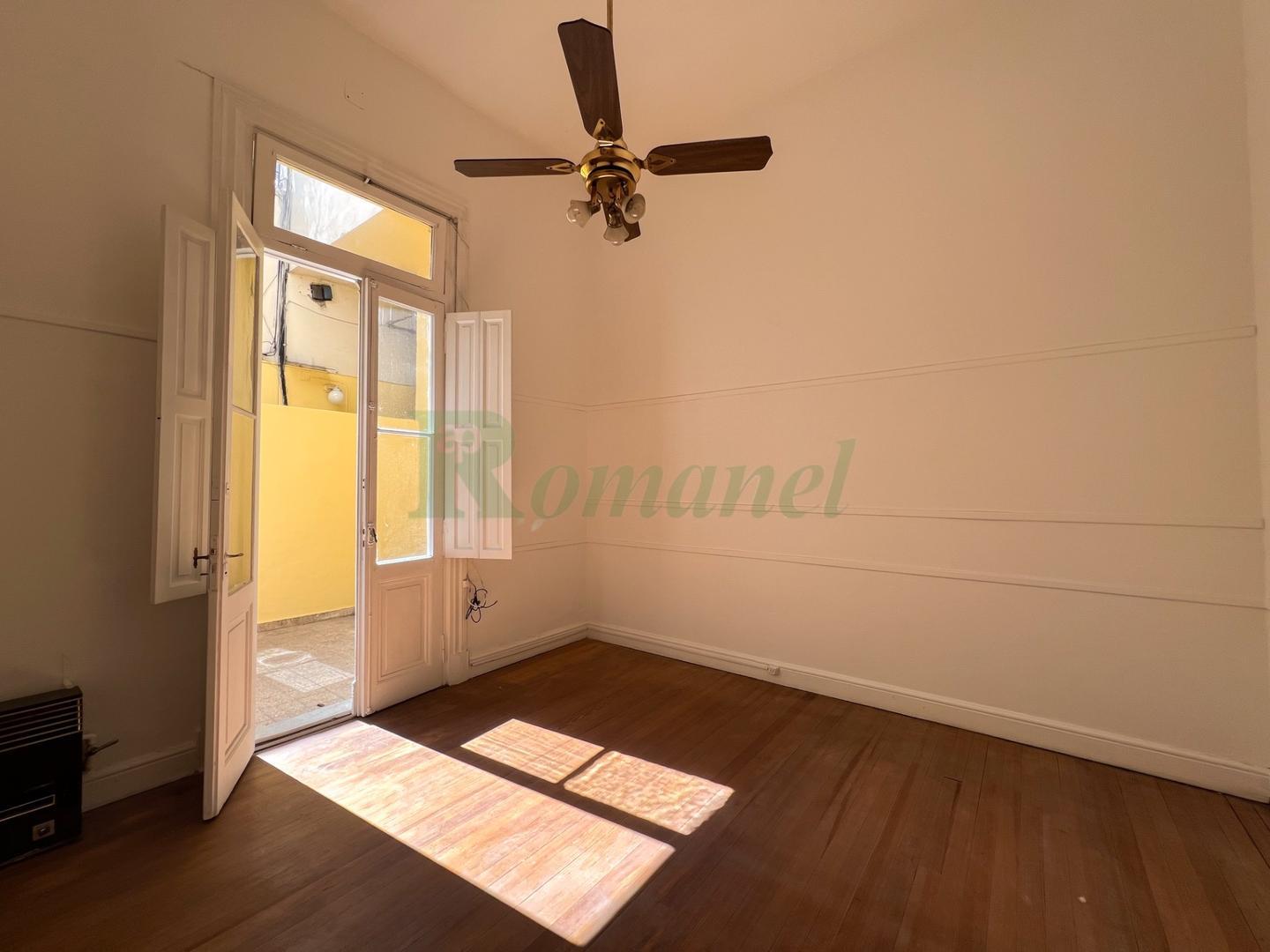 Depto Tipo Casa en Alquiler de 3 ambientes