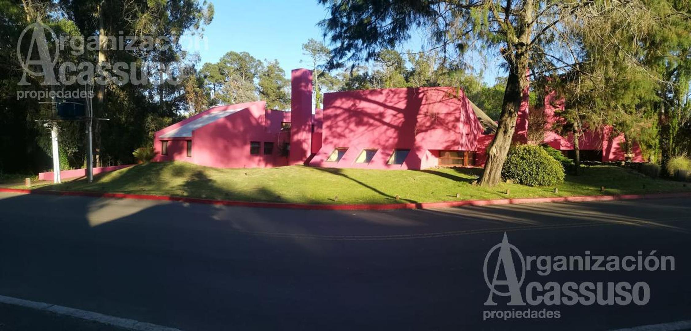 Av. Pedragosa Sierra