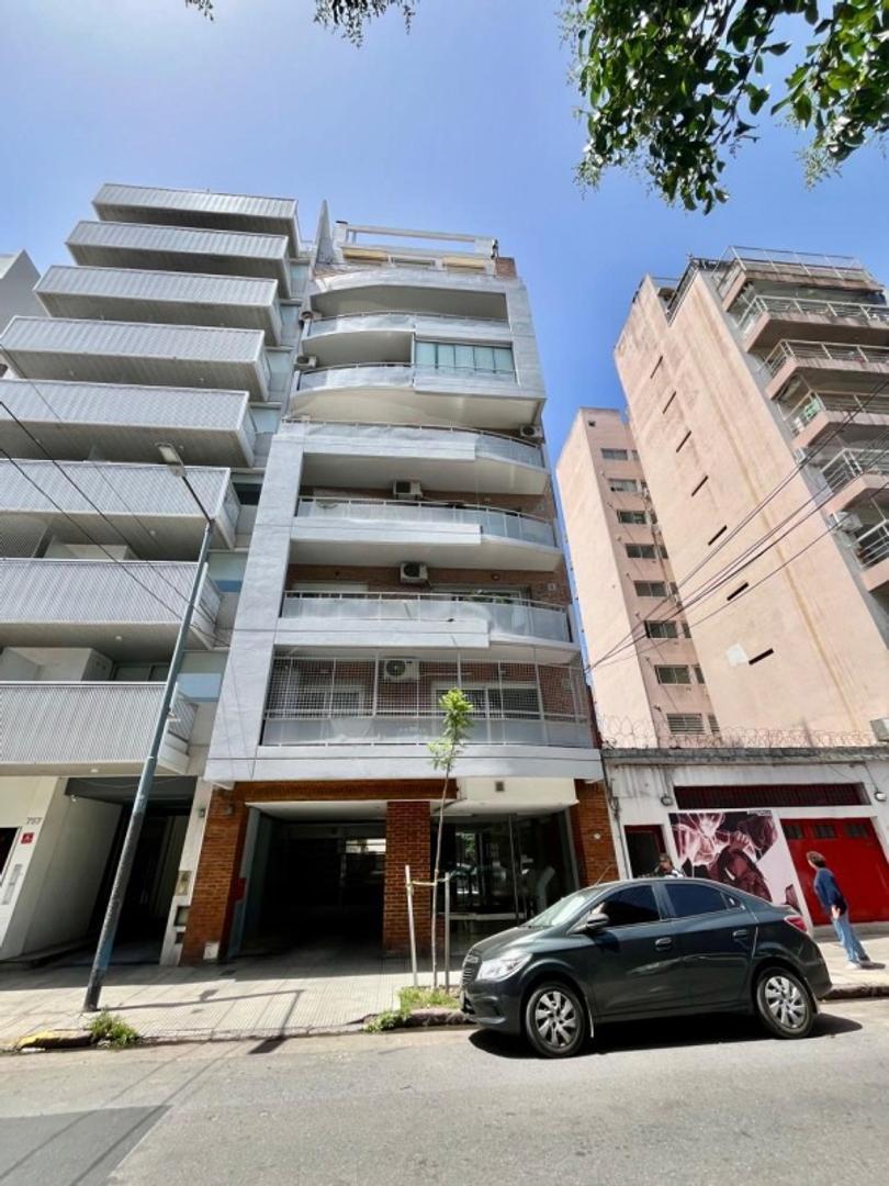 DPTO EN  DUPLEX, COCHERA, BCON TRZA,PARRILLA,PISCINA