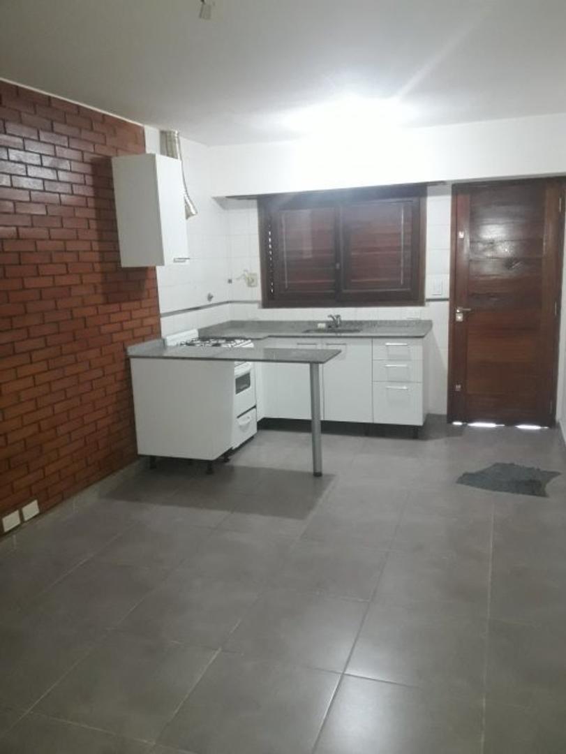 Casa en Venta en Lomas De Zamora, USD 240.000