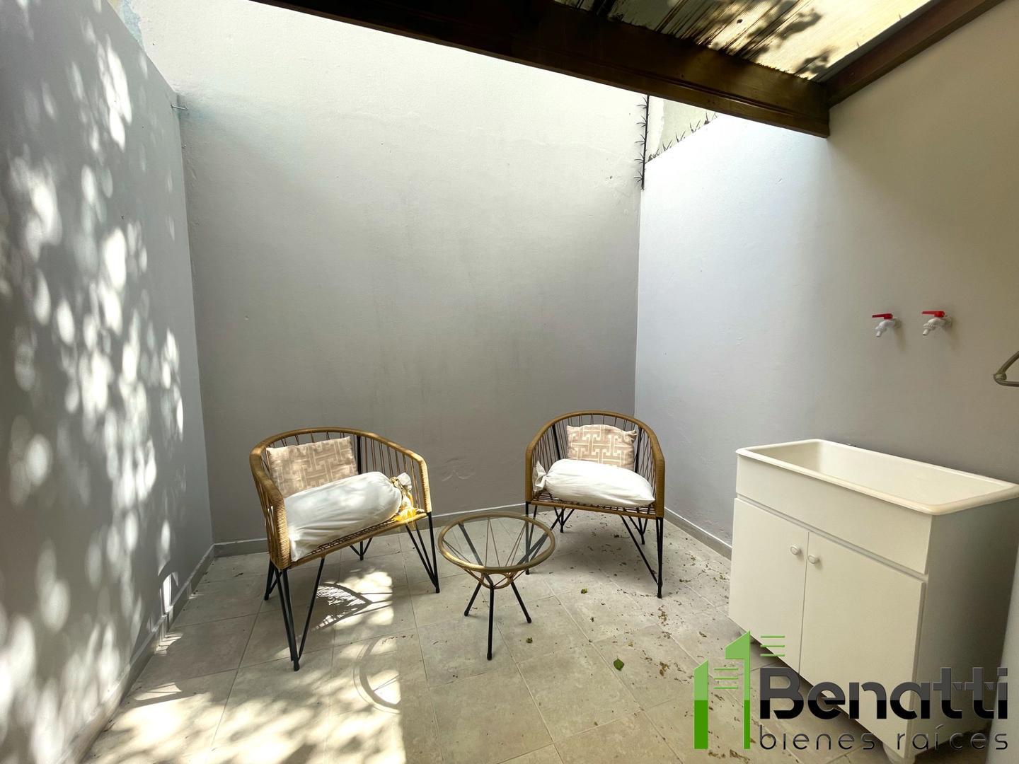 Amoretti 3835 , Piso PB