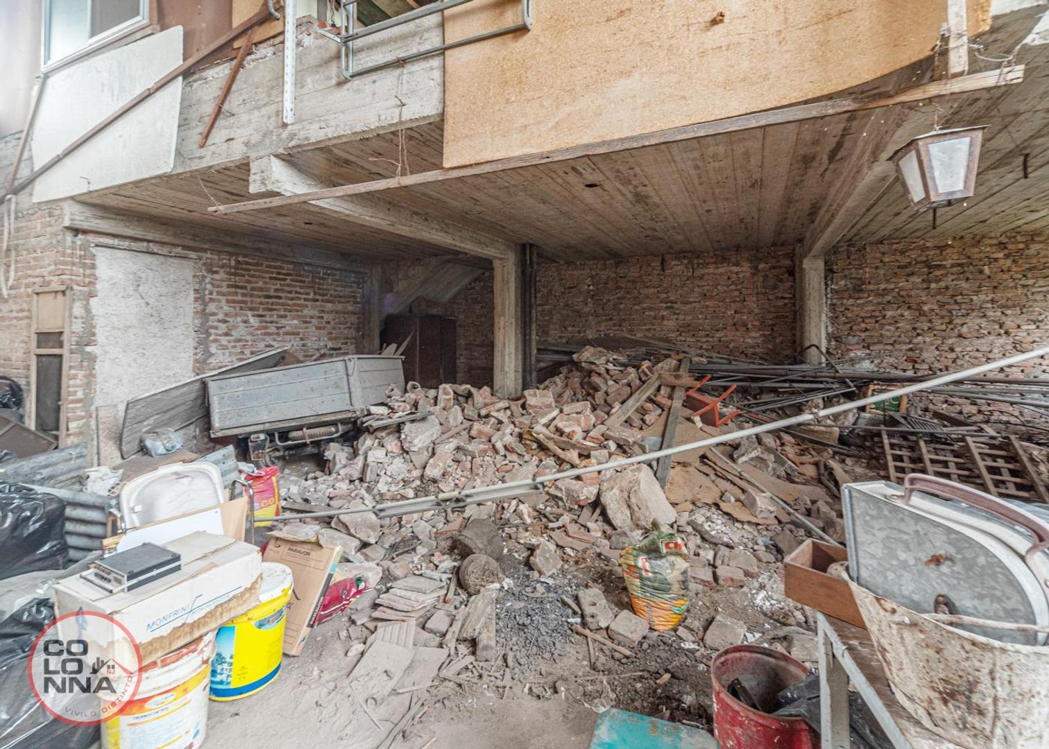 Galpon en Venta 38  mts Fondo