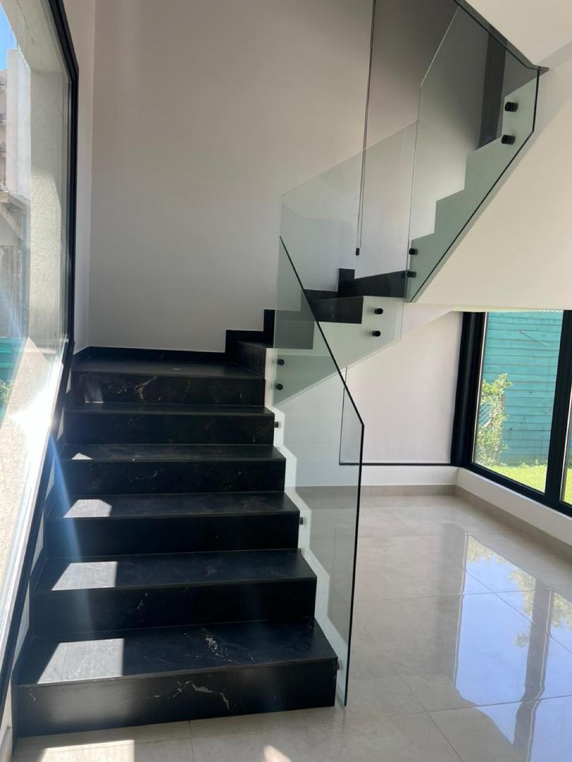 Casa en Venta en Puertos - Barrio Marinas, USD 1.190.000