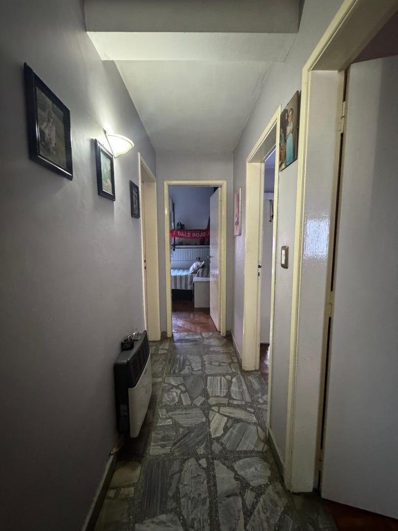 VENTA CASA 4 AMB COCHERA PILETA + DEPTO