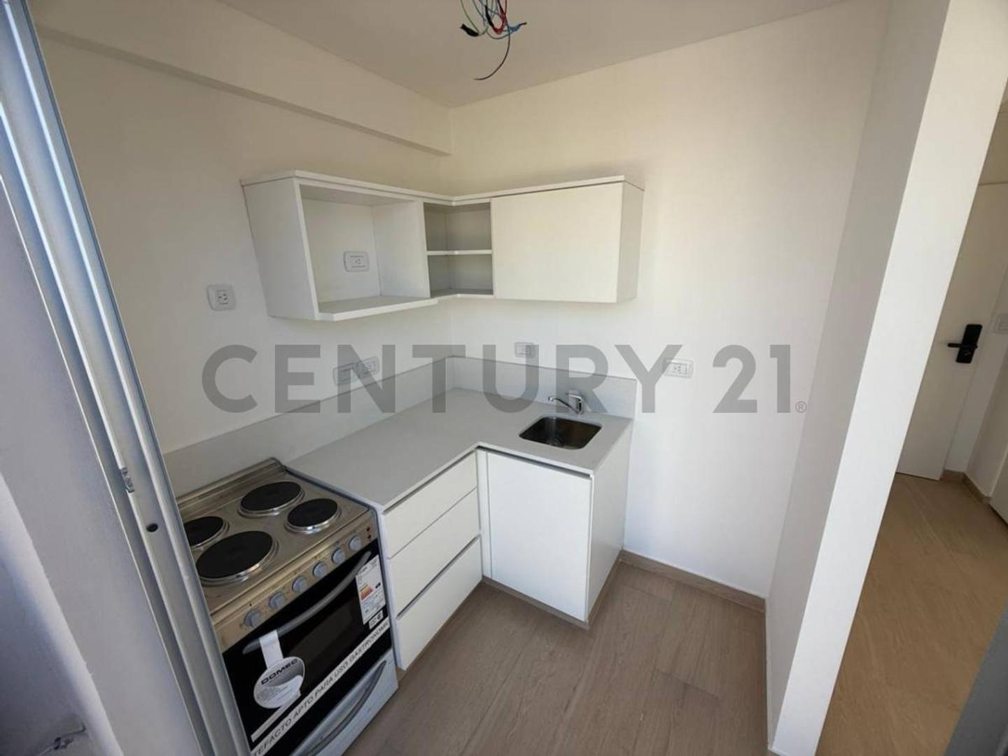 Montañeses 2200, Piso 0