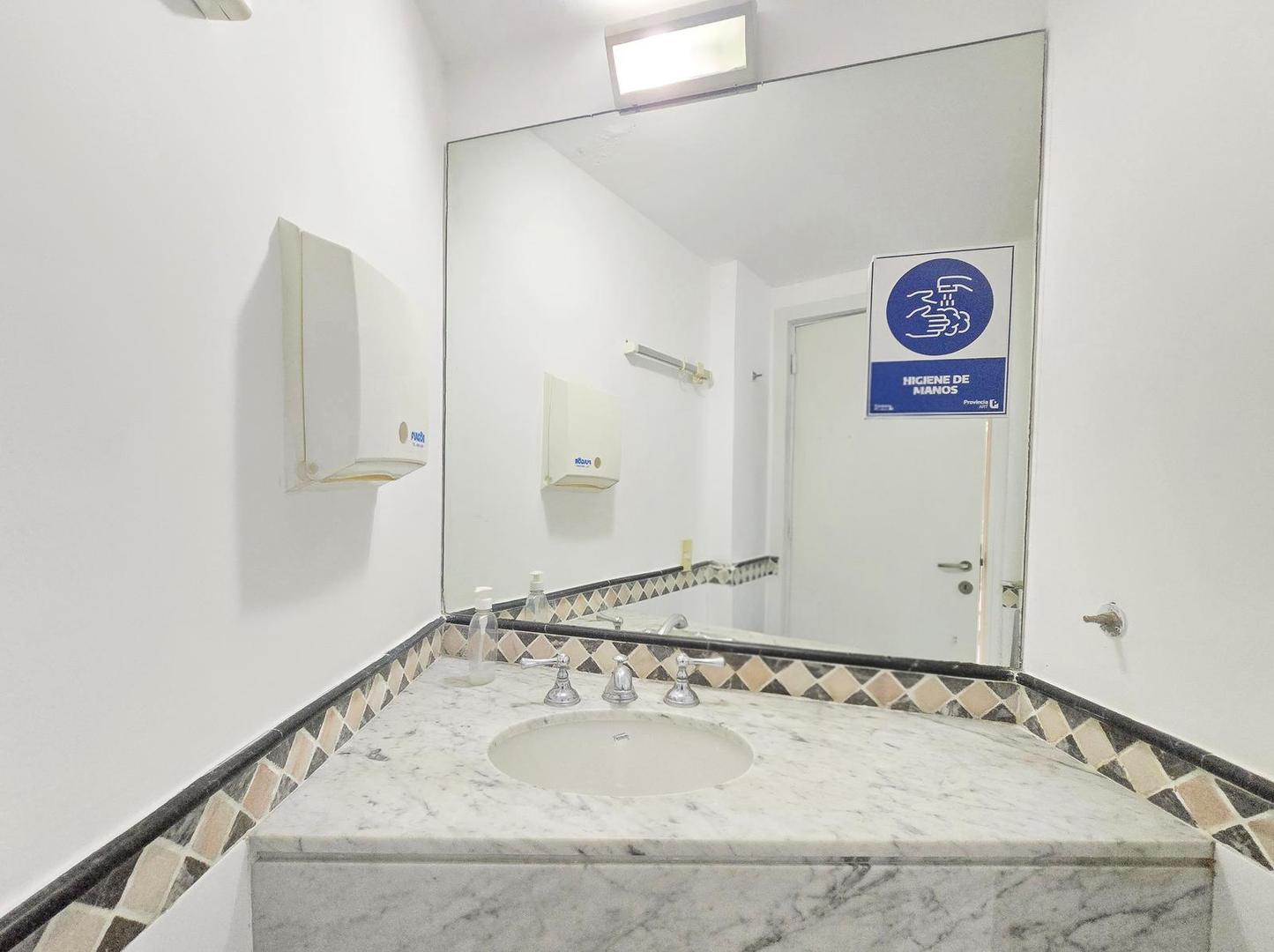 Local en Venta en Las Cañitas, USD 550.000