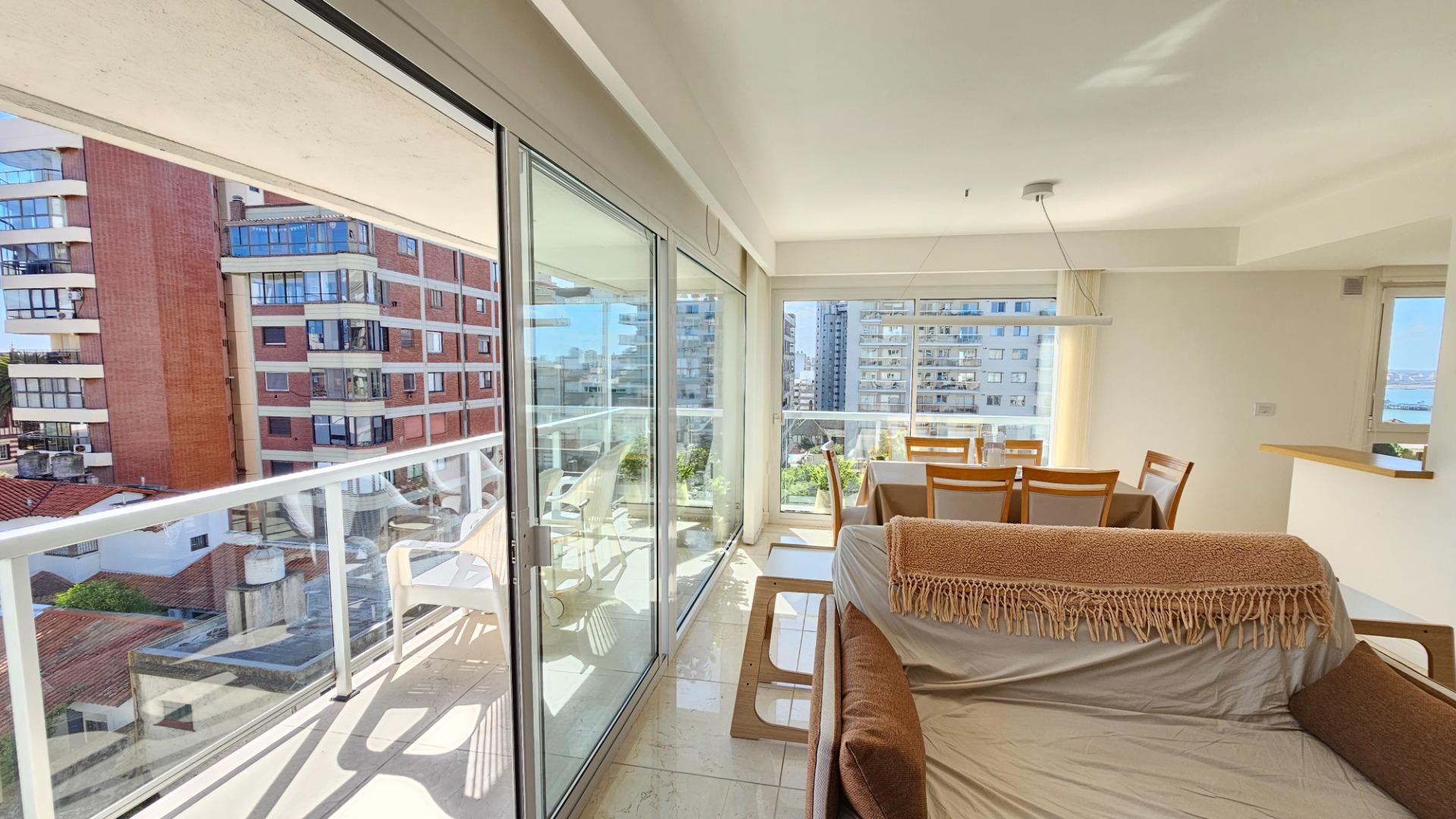 SEMIPISO. 2 AMB.  LATERAL - 65 M2.  - VARESE