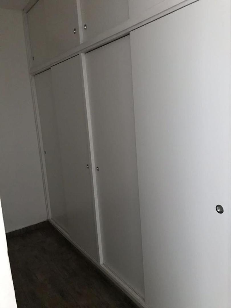 Departamento en Venta en Los Hornos, USD 59.000