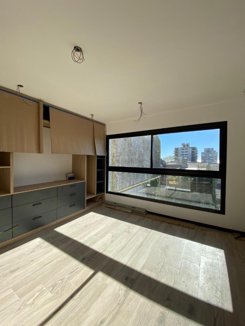 Duplex  de 3 ambientes punta mogotes a pocas cuadras del mar