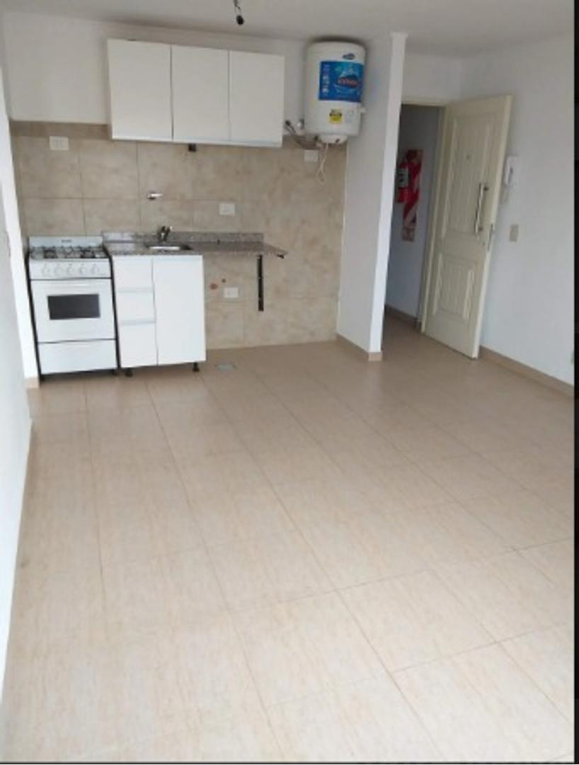 Departamento en Venta en Villa Luzuriaga, USD 48.000