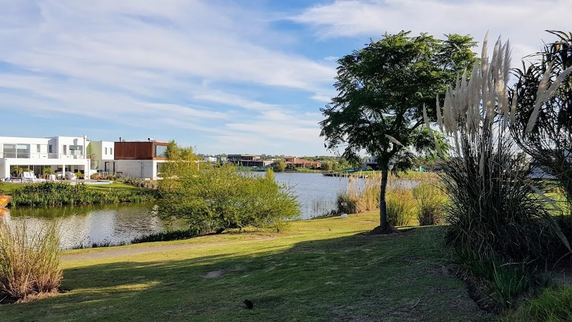 Terreno en Venta de 722,0 m2