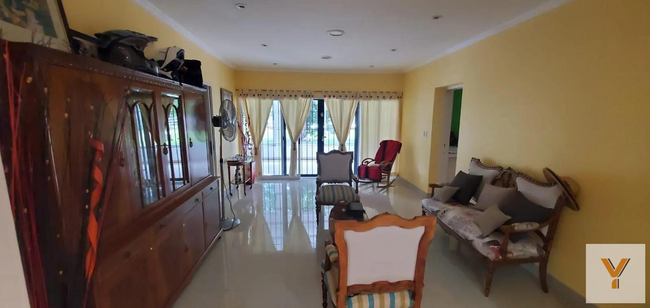 Casa 4 ambientes con 3 baños