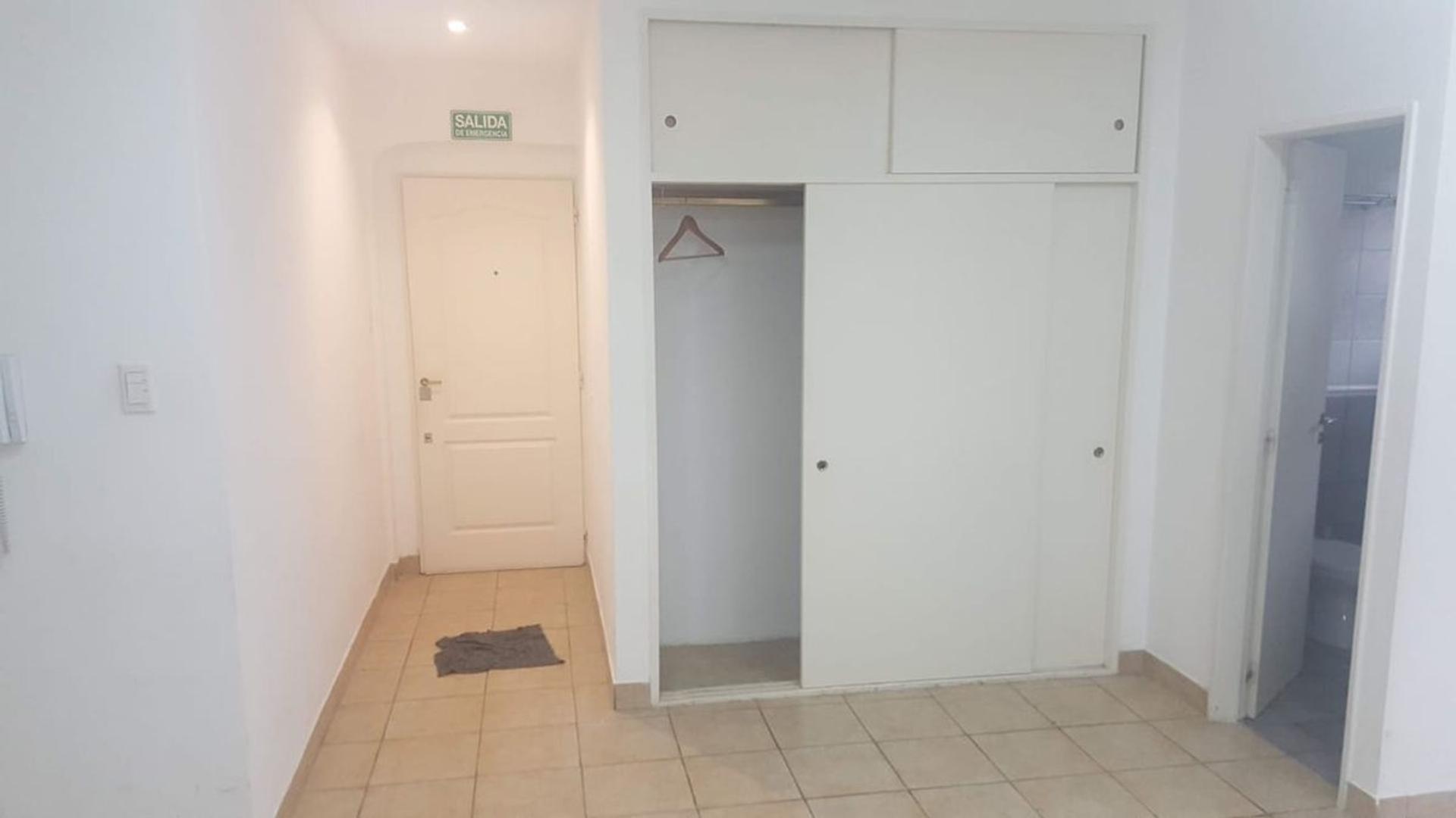 Depto Tipo Casa en Venta de 1 dormitorio