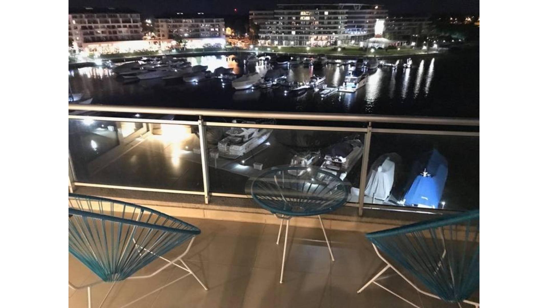 Departamento 2 ambientes con 2 baños