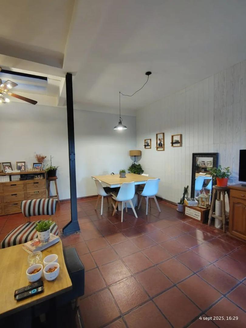 Casa 4 ambientes con 3 baños