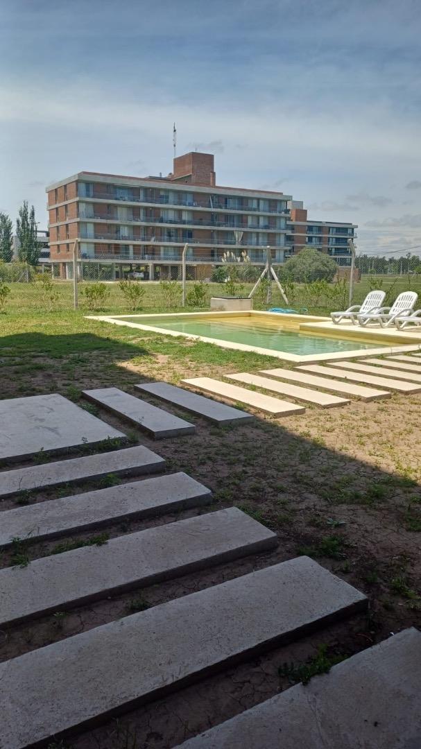 Departamento en Alquiler con 1 cochera