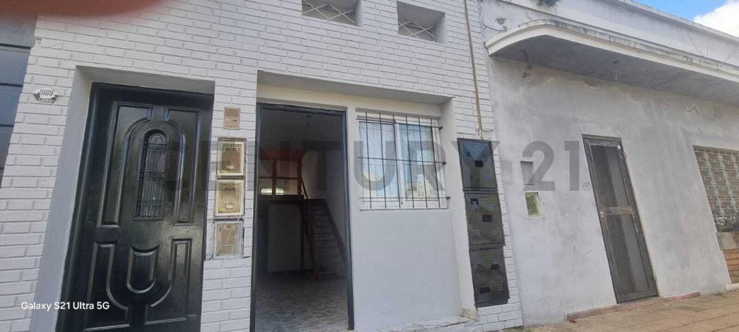 VENTA PH 2 AMBIENTES EN LOMAS DE ZAMORA CON COCHERA OPCIONAL