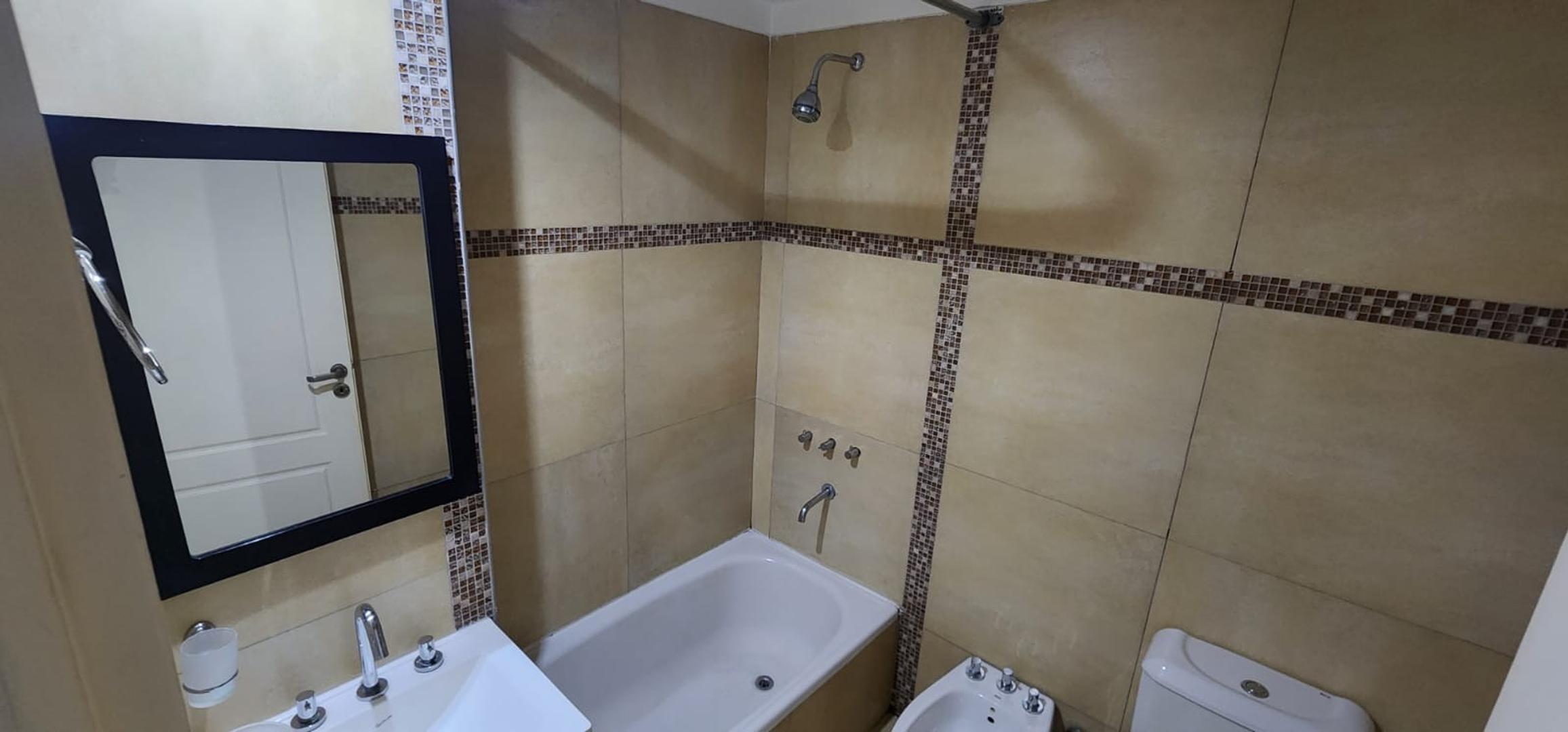 Departamento 2 ambientes con 1 baño