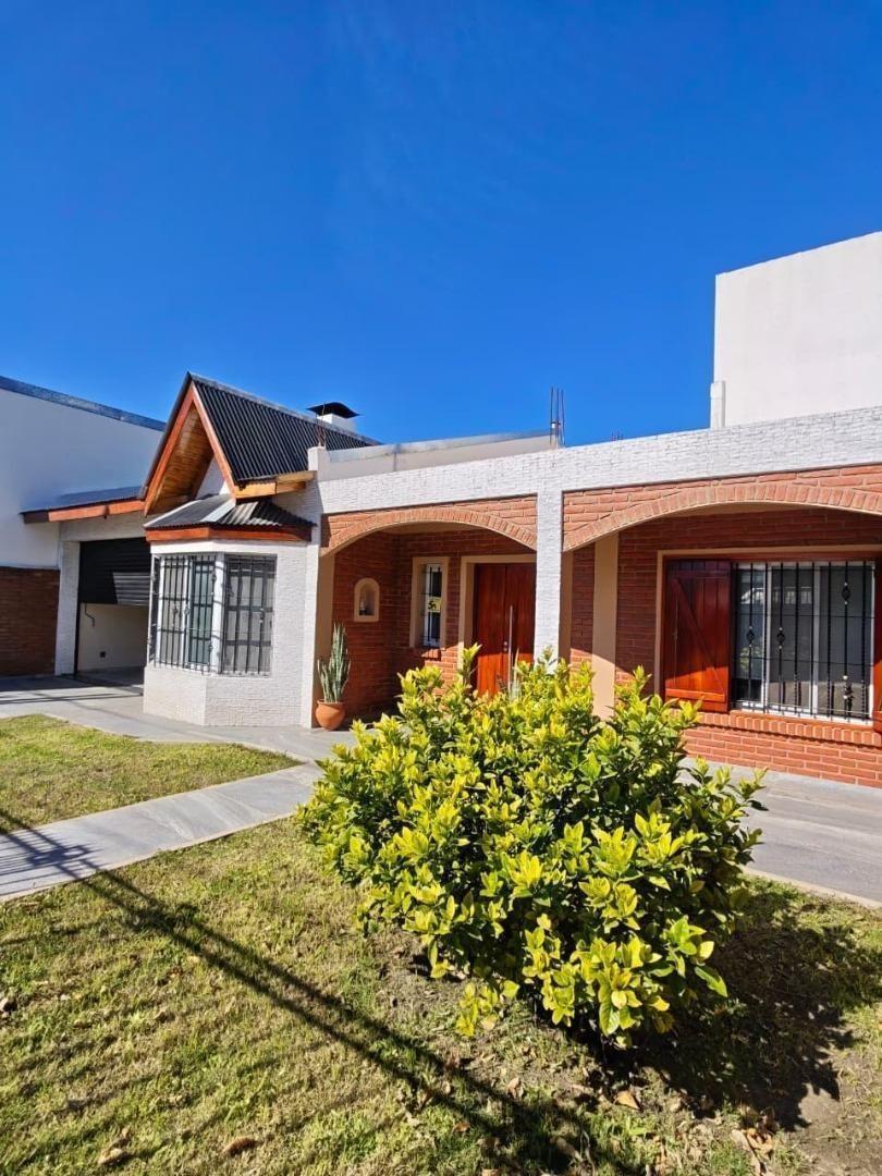 Excelente casa en Monte Grande