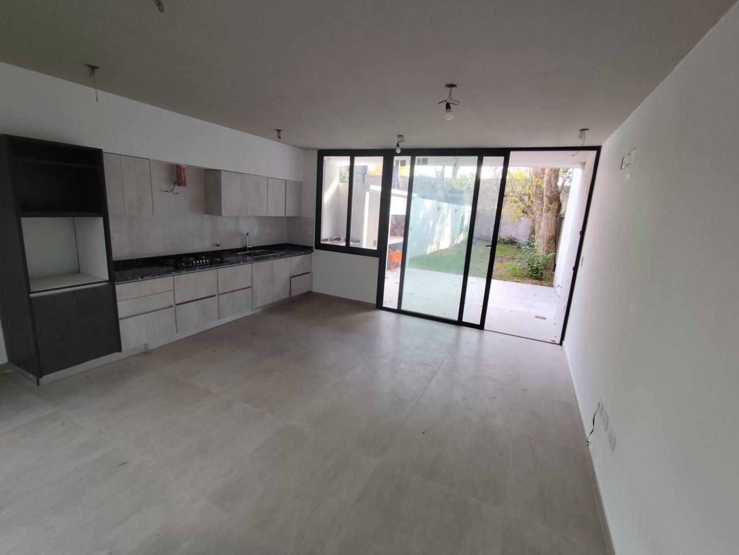 Depto Tipo Casa en Venta de 3 dormitorios