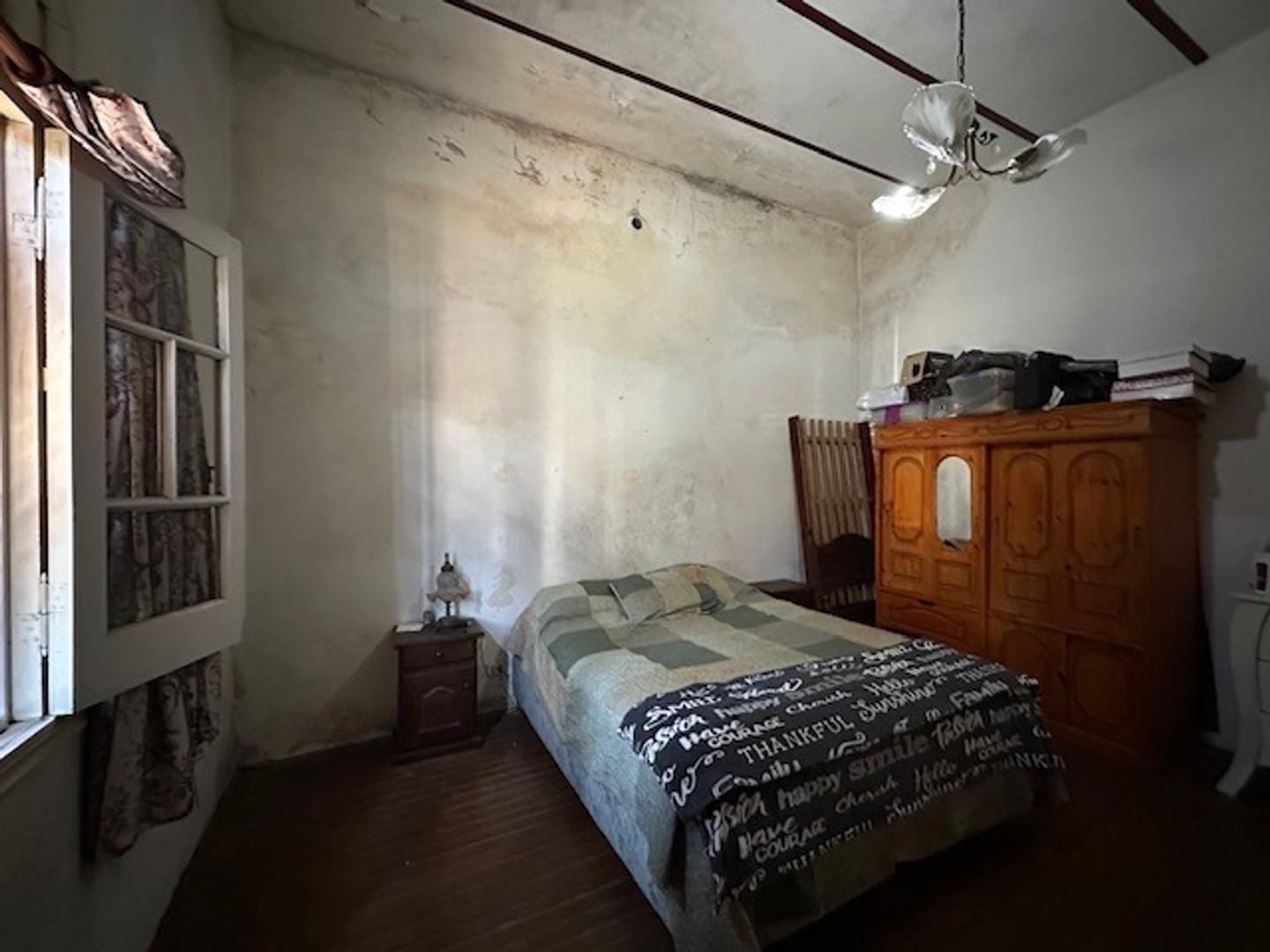 Casa 4 ambientes con 1 baño