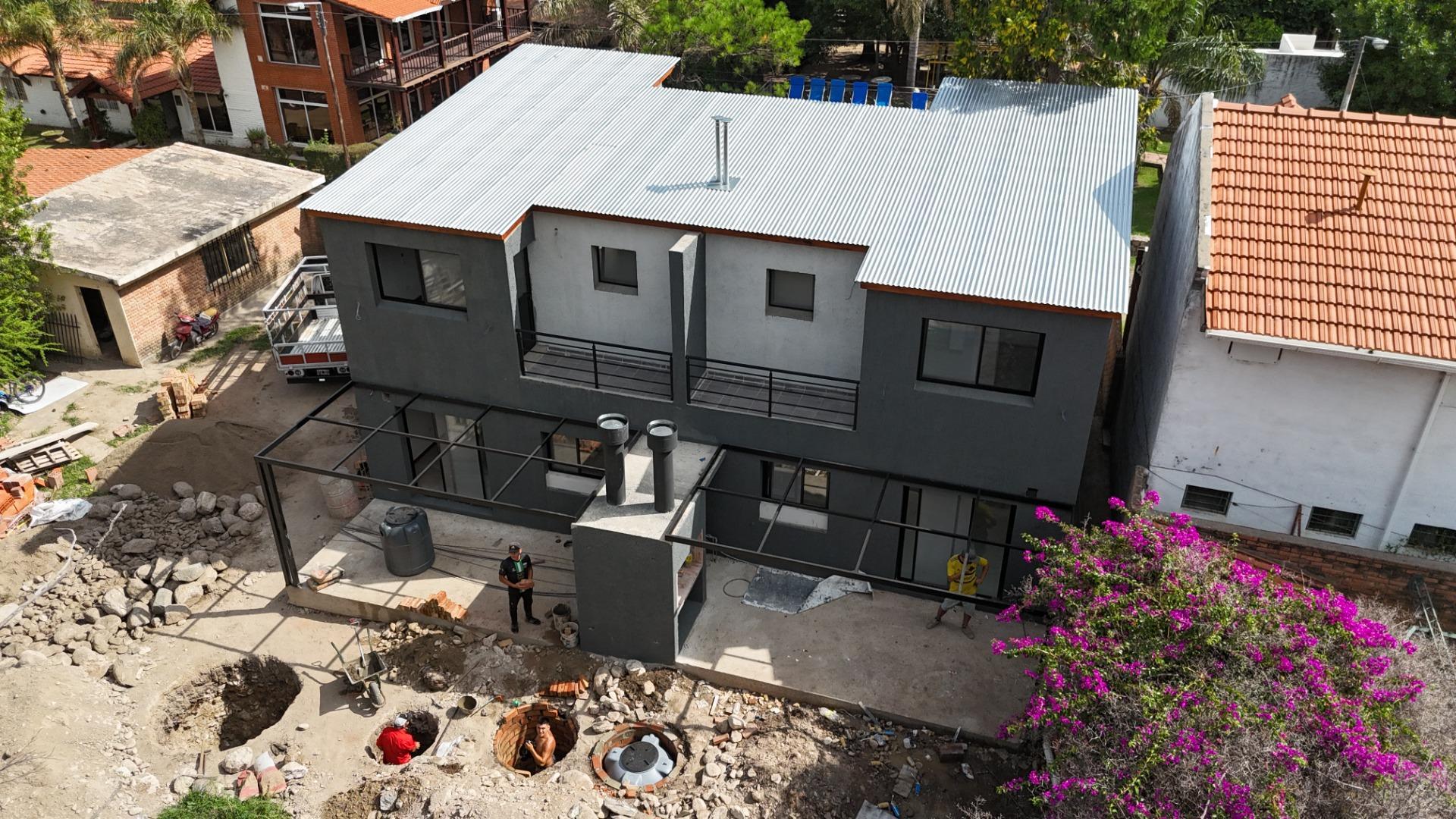 Casa en Venta con 1 cochera