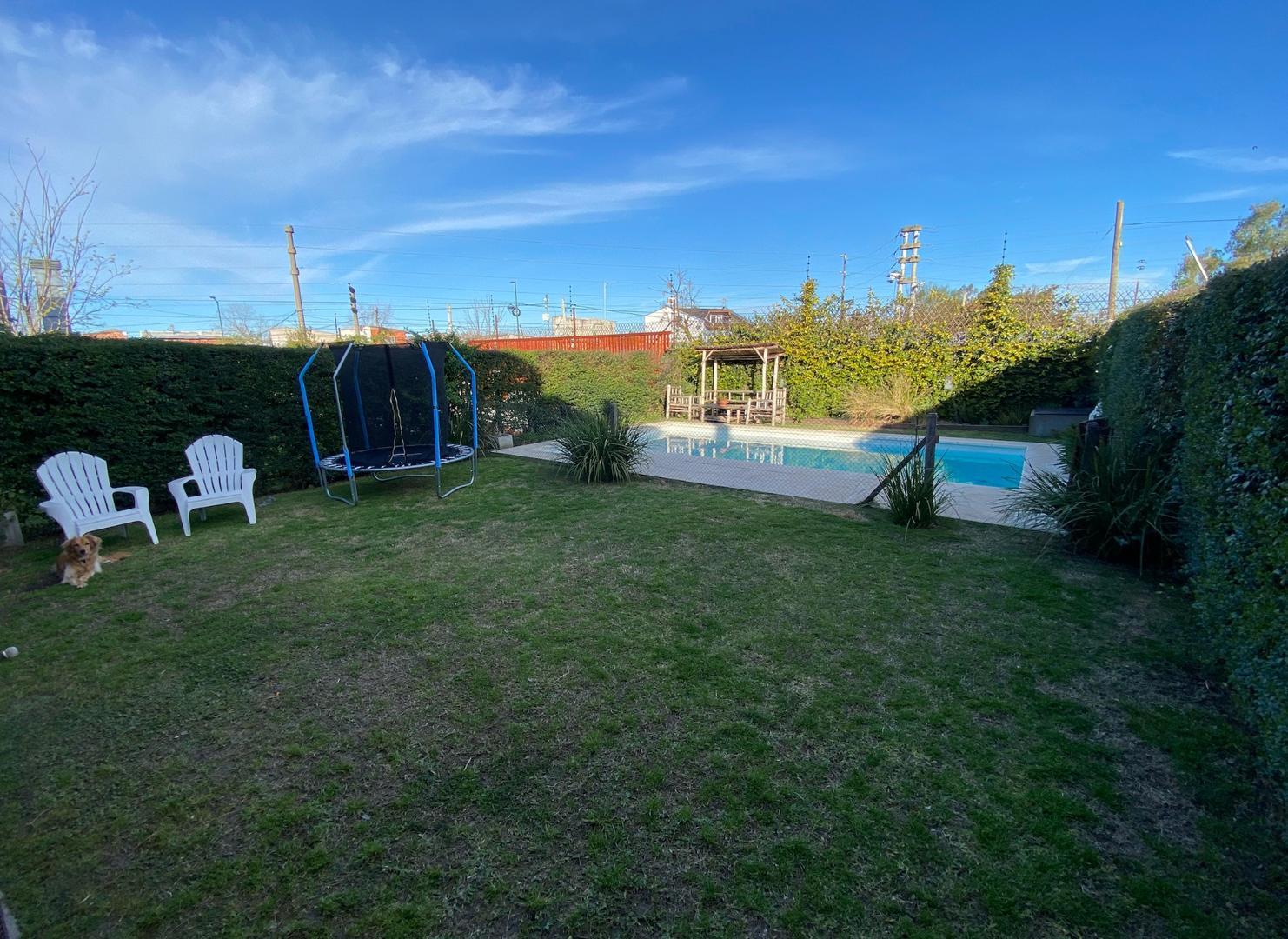 Juan P. Esnaola 2500