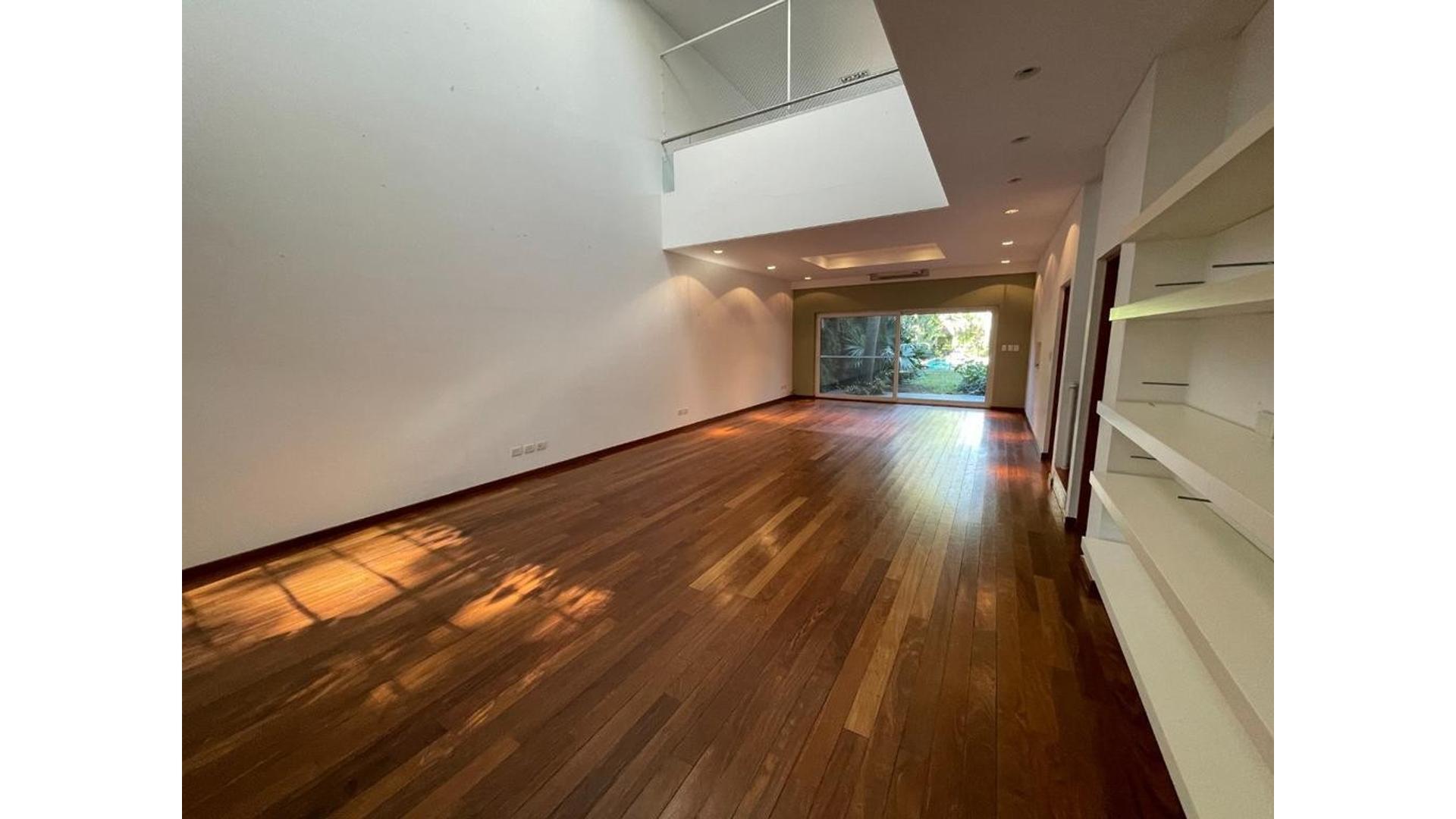 Casa en Alquiler en Martinez Vias / Libertador, USD 6.500