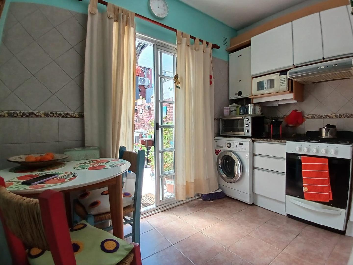 Duplex 4 Ambientes con Patio y Parrilla