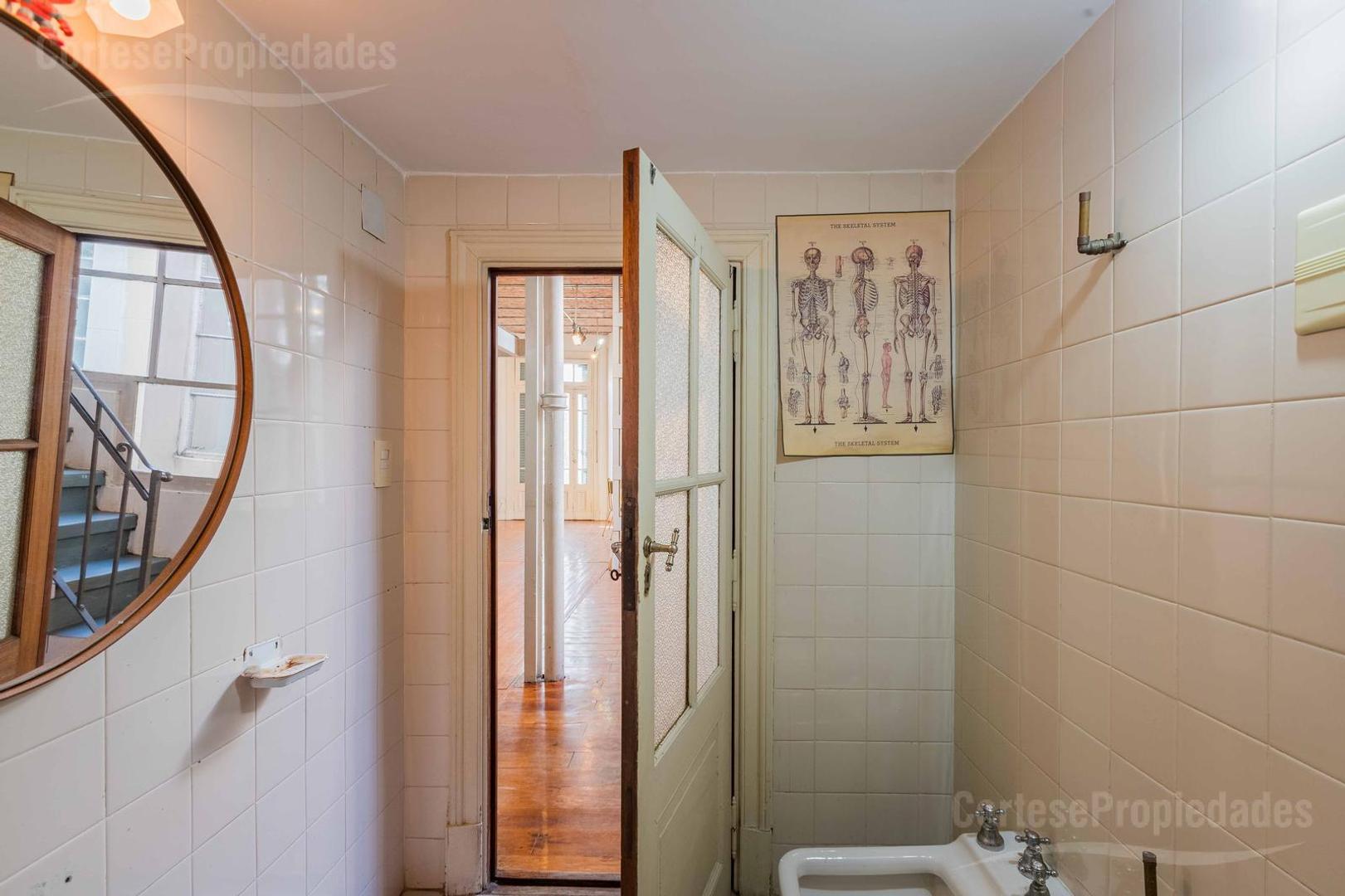 Depto Tipo Casa en Venta 60 años