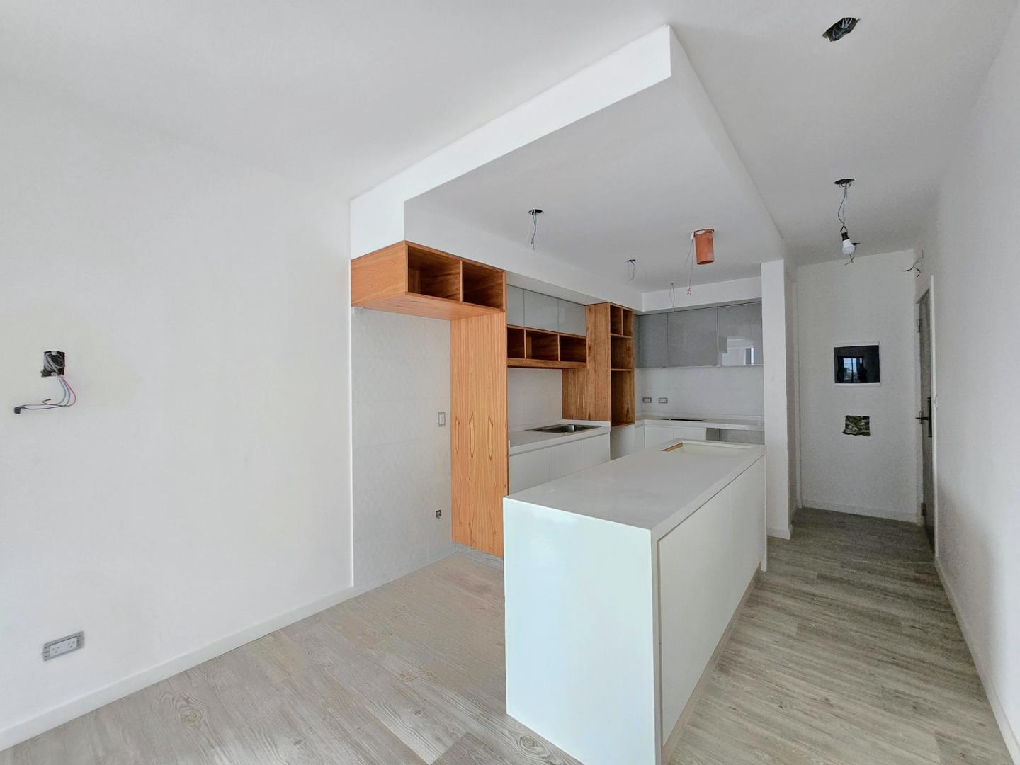 Alvear 1050 , Piso 1