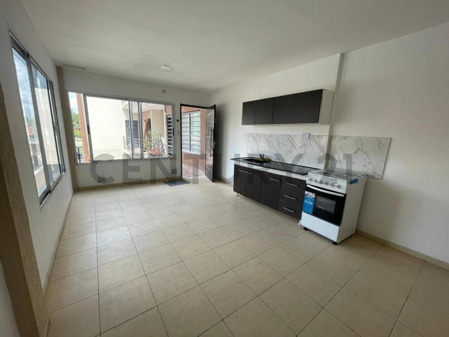 Casa 2 ambientes con 1 baño