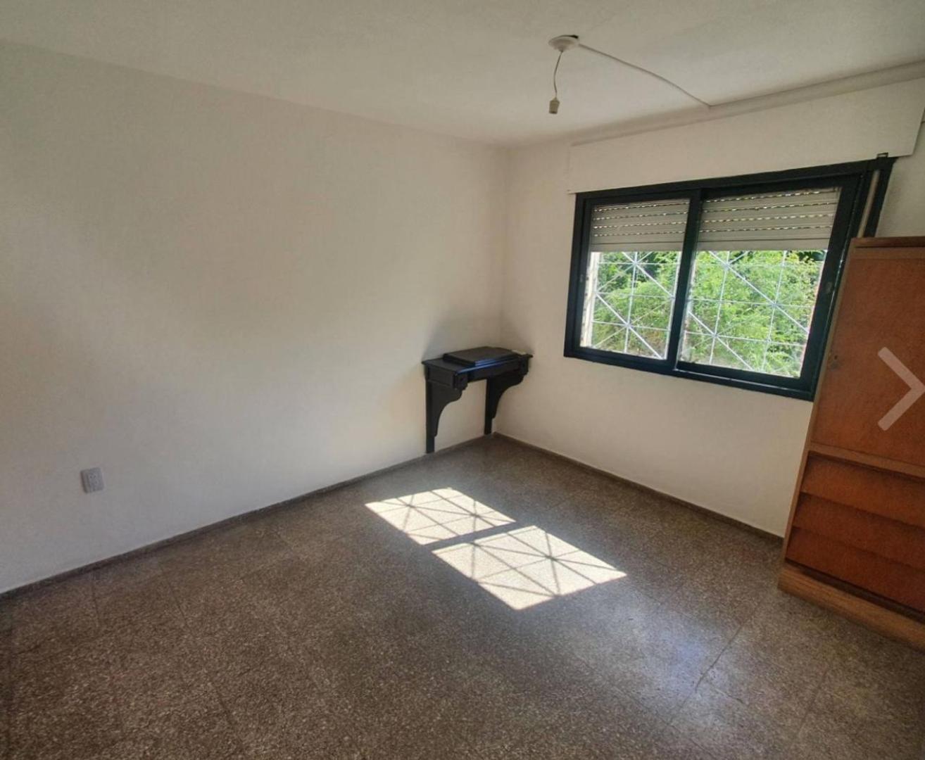 CASA 3 DORMITORIOS - CERCA DEL DINO RUTA 20!