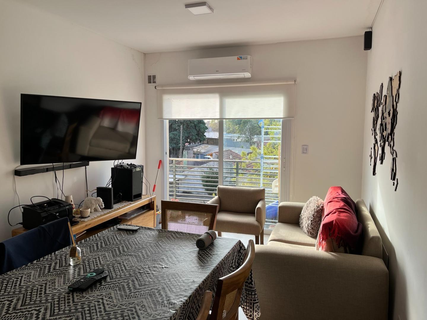 Departamento 2 ambientes con 1 baño