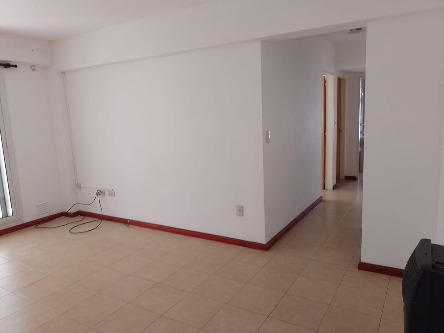 Juan De Garay 3300, Piso 2