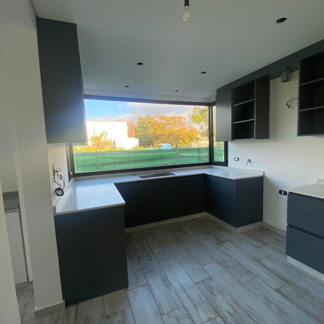 Casa en Venta en Puertos - Barrio Vistas, USD 300.000