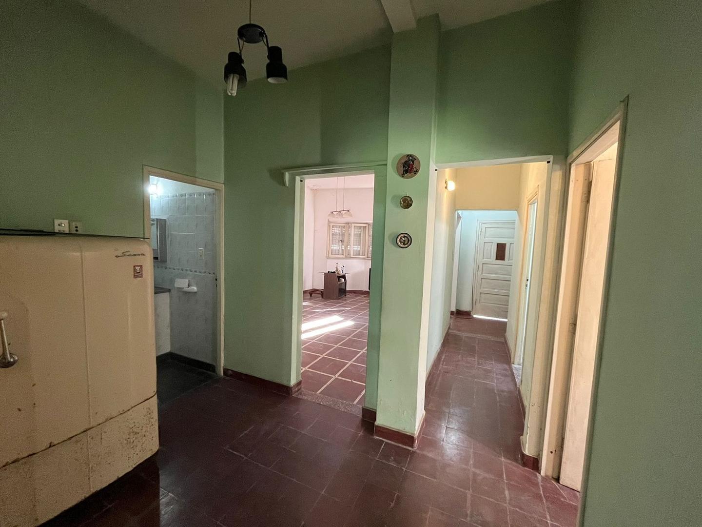 CASA - 4 AMBIENTES - MERLO