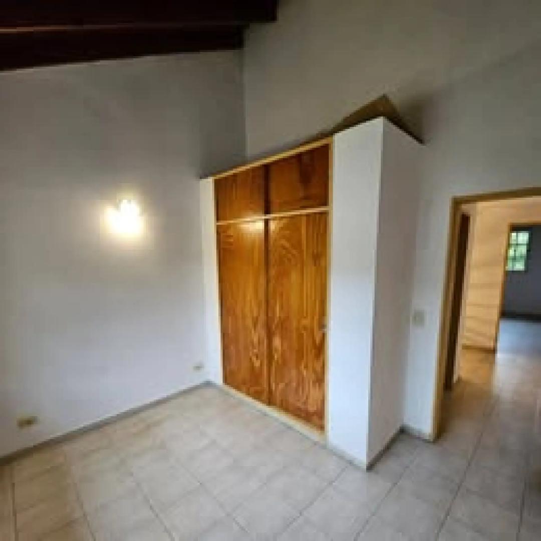 Departamento en Alquiler de 3 dormitorios