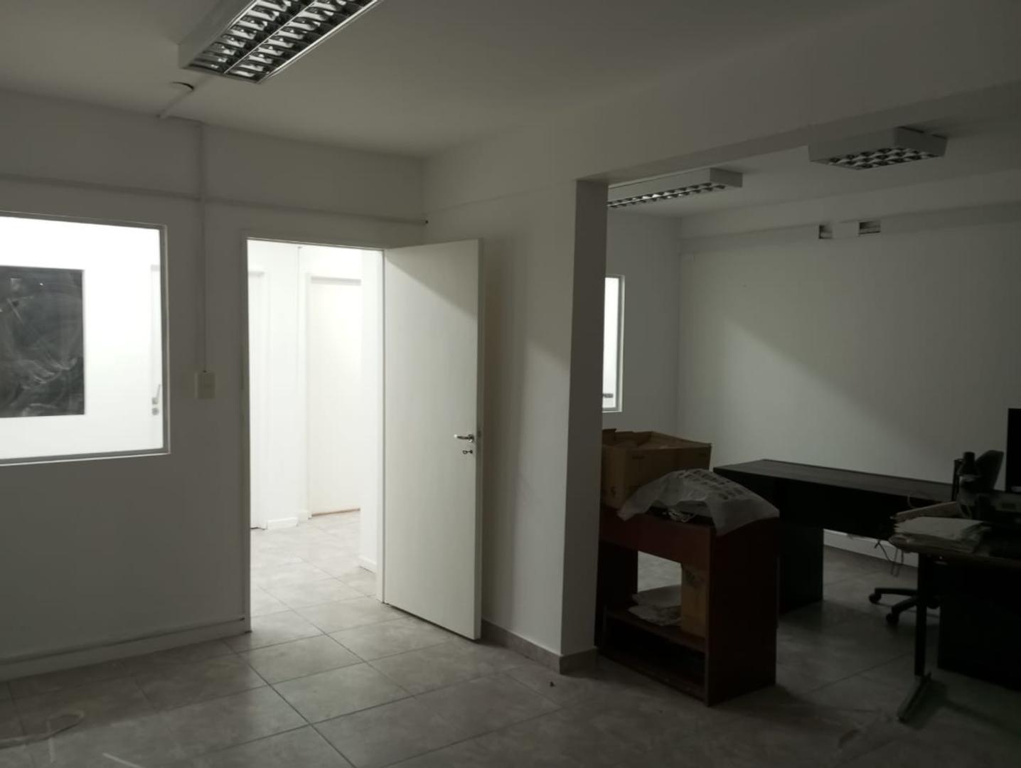 Av Independencia 3100