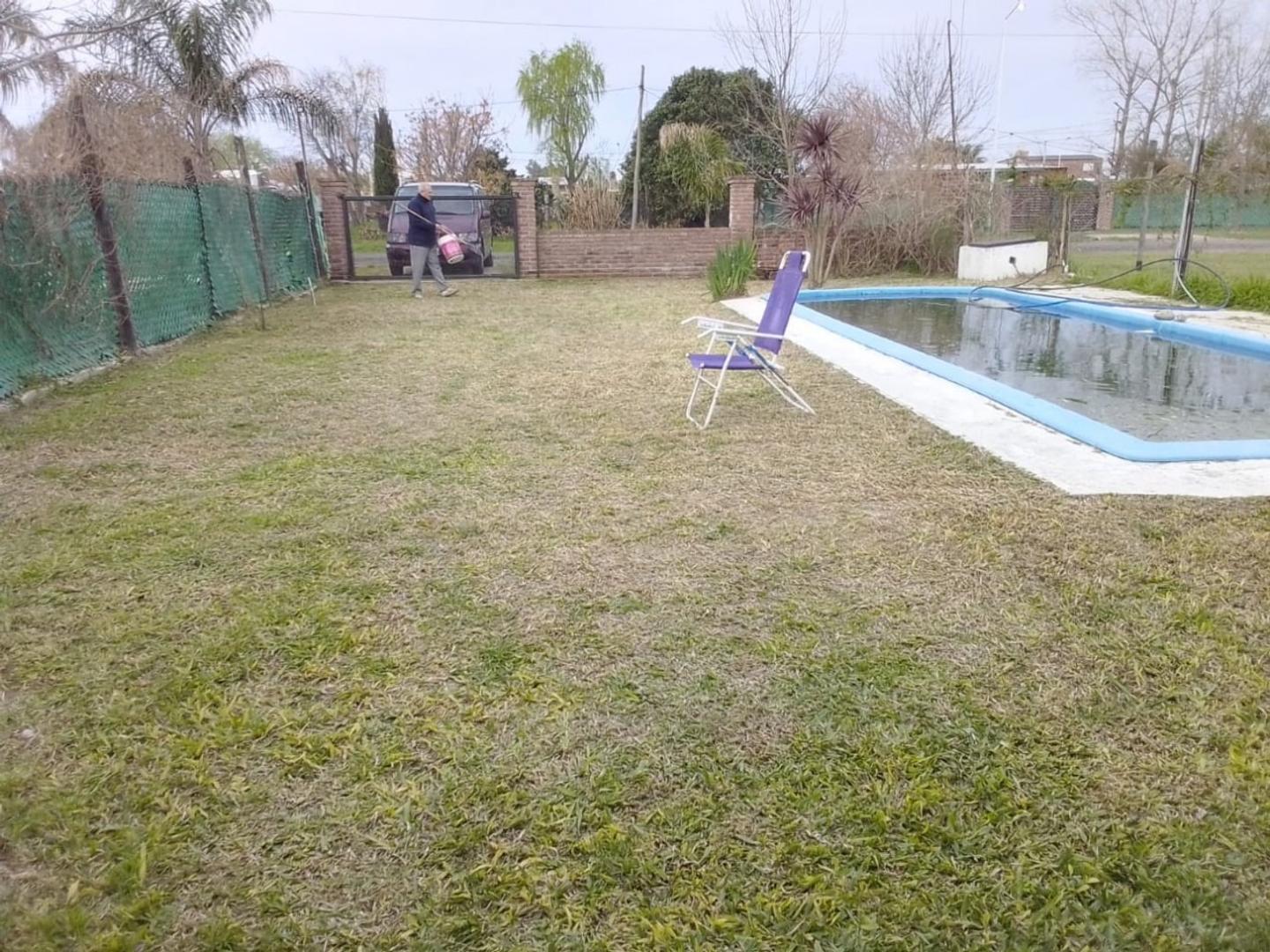 Casa 3 ambientes con 2 baños