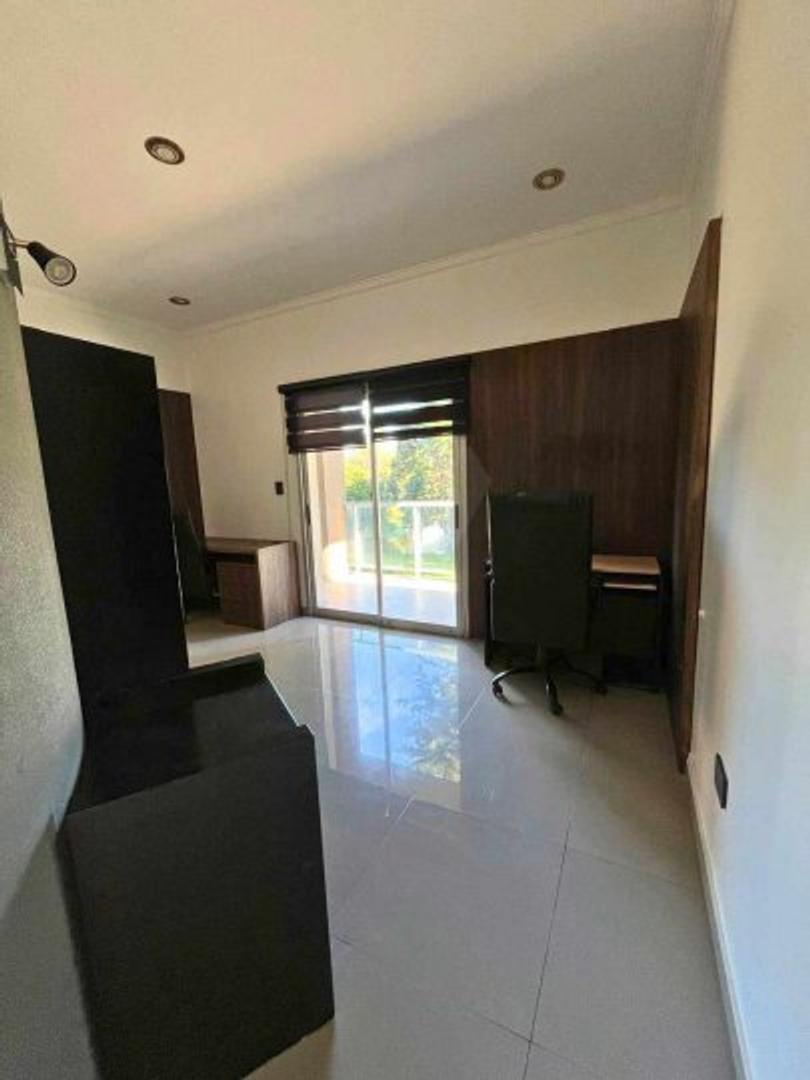 Casa 6 ambientes con 6 baños