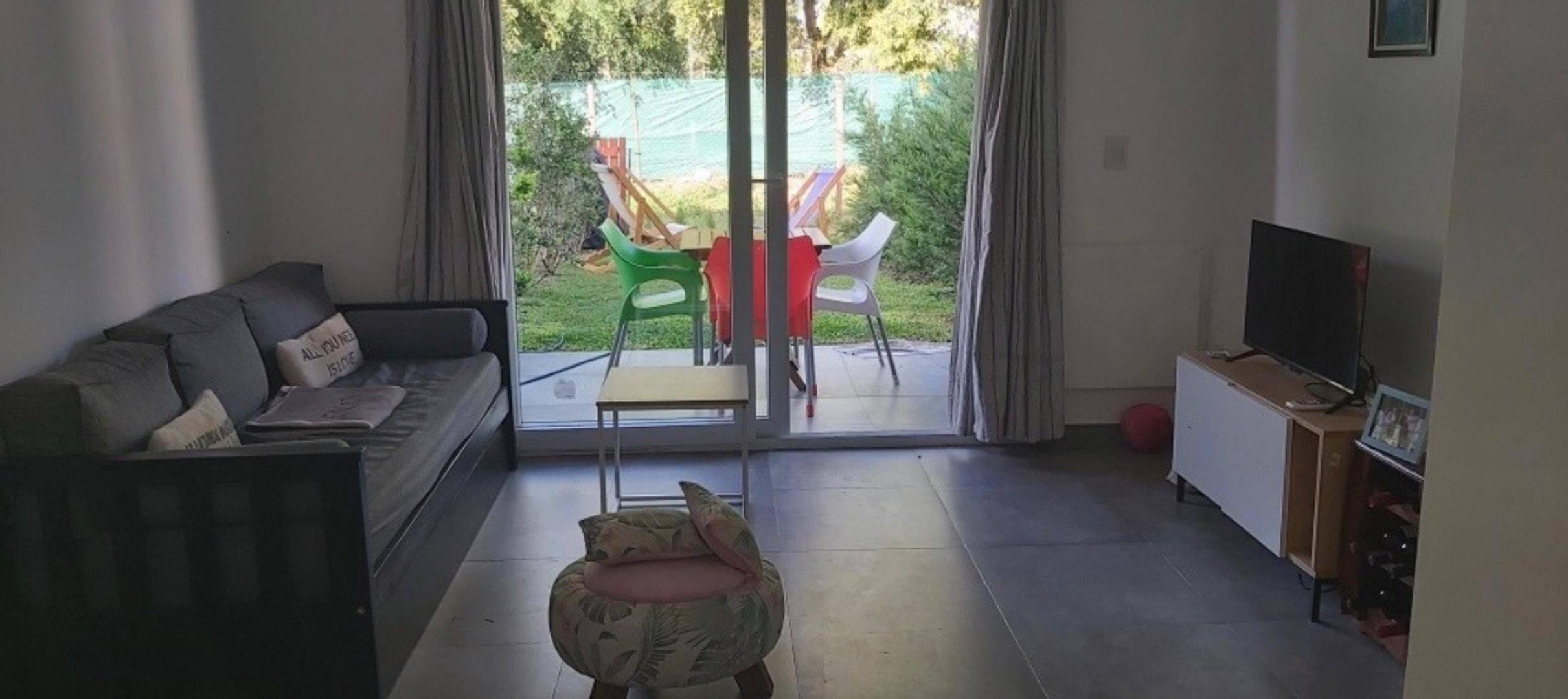 Casa 3 ambientes con 2 baños