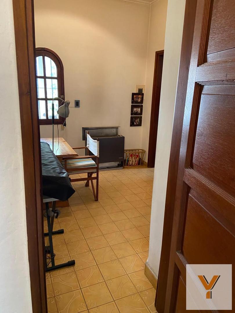 Casa 3 ambientes con 2 baños