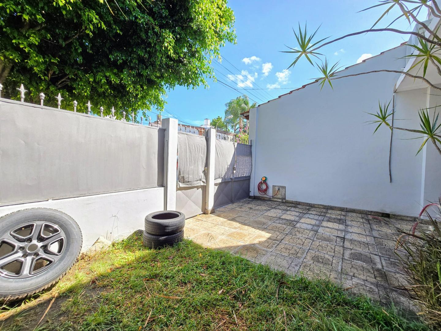 Casa en Venta con 1 cochera