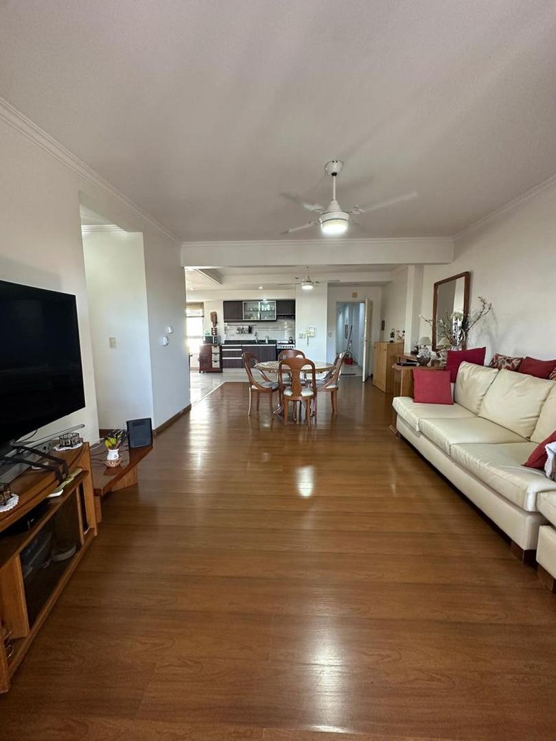 Departamento en Venta con 2 cocheras