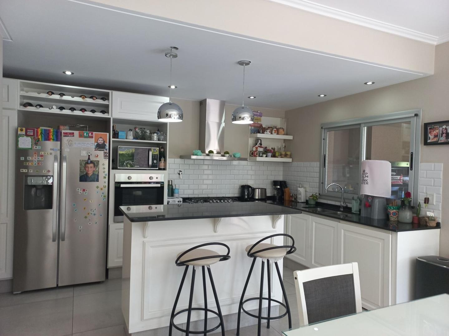 Casa en Venta en Berazategui, USD 395.000