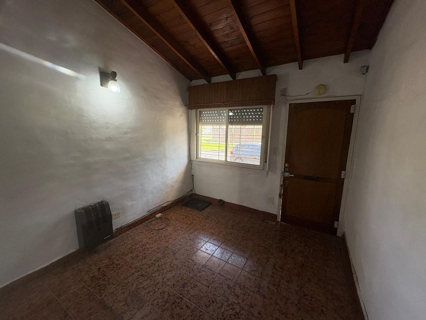 Depto Tipo Casa en Venta de 2 ambientes