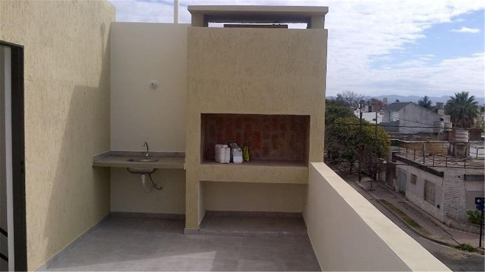 Casa 4 ambientes con 3 baños