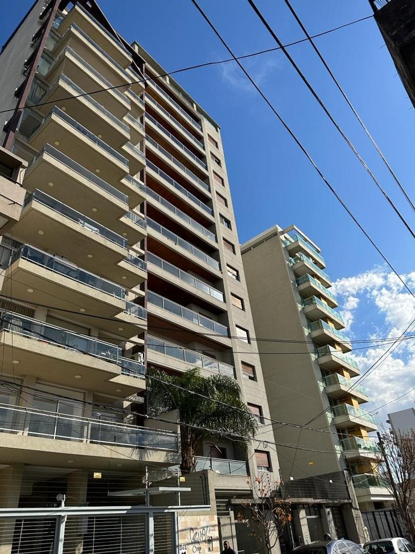 Semipiso 3 ambientes en Berazategui Centro