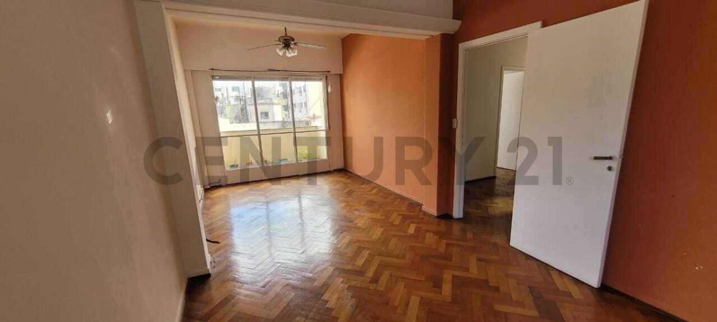 Venta Depto 3 Ambientes c/Dependencia